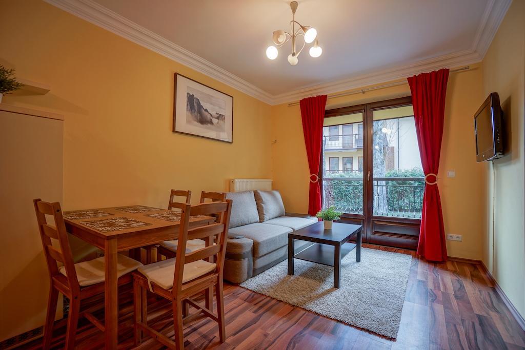 זקופאנה Apart4You Apartamenty Bulwary25 חדר תמונה